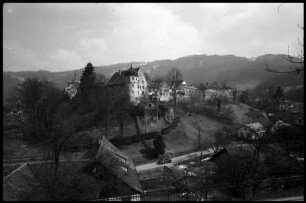 Bregenz: Blick vom Kloster zum Schloss [Schloss Deuring]