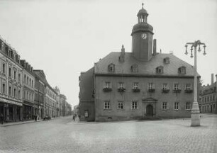 Meerane, Marktplatz : Meerane. Marktplatz mit Rathaus. Nordansicht