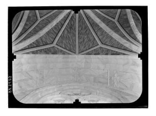 Berlin-Mitte. Friedrichswerdersche Kirche (1824-1830; K. F. Schinkel, Erneuerung 1844; F. A. Stüler, Wiederherstellung 1982-1987). Kreuzgewölbe