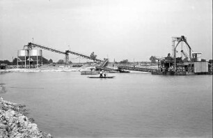 Achern: Entnahmesee; mit Bagger; bei Achern
