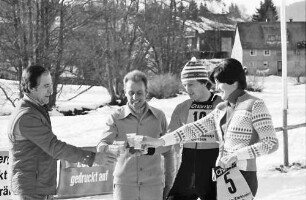 Hinterzarten: Michaela Endler, Urban Hettich mit Walter Demel (Langlaufmeister)