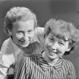 Elisabeth Gremmler (rechts) und eine Freundin