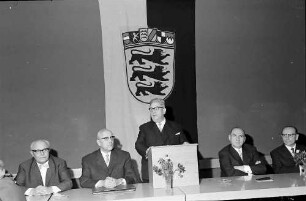 Freiburg: Regierungspräsidium; Verabschiedung von Beamten des Regierungspräsidums, Regierungsbaudirektor Leopold Hauck, Oberregierungsrat Albert Knobloch, Dichtel, Regierungsdirektor Dr. Bruno Deppe, Regierungsrat Friedrich Hauss