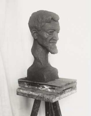 Porträtkopf Hans Richter : Porträtkopf Hans Richter. Zon (vor 1945; E. Richter). Dresden-Südvorstadt, Eisenstuckstraße, Atelier der Künstlerin
