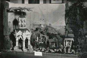 Roßwein. Weihnachtsausstellung. Weihnachtsberg mit Pyramide (Leihgabe Grünert)