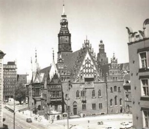 Wroclaw. Rathaus (1201/1500). Blick von Südosten