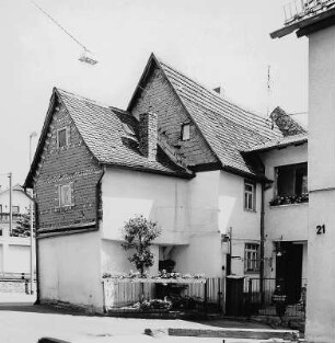 Niedernhausen, Limburger Straße 17