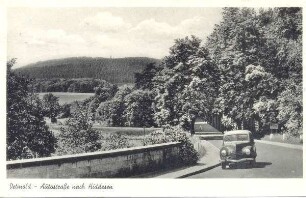 Straße von Detmold nach Hiddesen. Hiddesen. Angekauft im Januar 2012