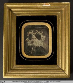 Frau mit Haube (Gemäldereproduktion) - Maria Catarina Charlotte Weichel (1771 / 1772-1834)