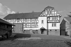 Streckhof; Helsa, Dorfstraße 46