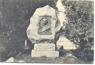 Lortzing-Denkmal. Detmold, Rosental. Relief von Rudolph Hölbe