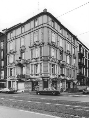 Frankfurt, Eppsteiner Straße 1, Reuterweg 57