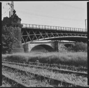 Dresden-Altstadt. Marienbrücke vor der der Sanierung