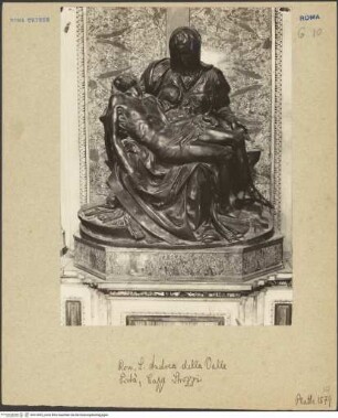 Bronzeabguss der Pietà Michelangelos