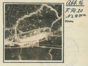 Foto der Lagerung von Material beim Bahnhof südlich von Lager IX (Luftbild)