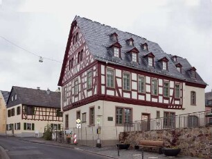 Rathaus; Eltville, Martinsthaler Straße 3