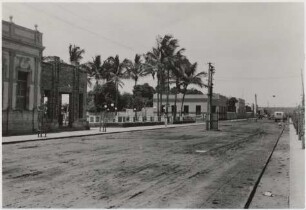 Praça dos Estudantes und ein Neubau in Aquidauana