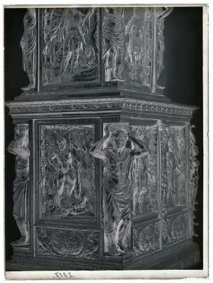 Detailansicht des Nürnberger Ofens von Andreas Leupold (1662)