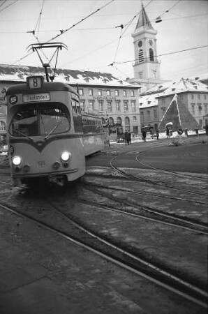 Veraltete Weichen des Karlsruher Straßenbahnnetzes.