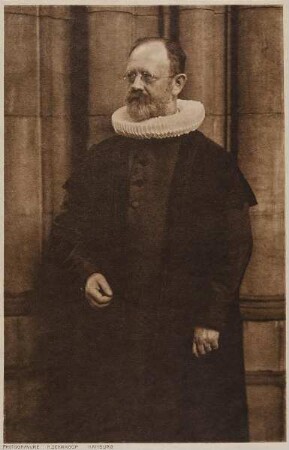 Hauptpastor Grimm