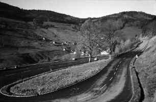 Haarnadelkurve oberhalb von Aftersteg