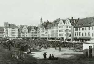 Der Altmarkt von Dresden von der Seestraße aus