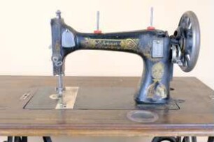Nähmeschine Marke Lohmeyer, Posen