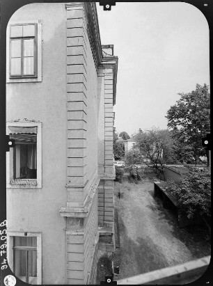 Dresden-Striesen, Voglerstraße 9. Wohnhaus (um 1895). Rückseite (Teilansicht)
