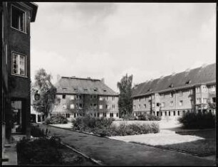 Wohnhausbauten der Reichsbank Berlin, Berlin-Schmargendorf. Cunostraße, Forckenbeckstraße, Kissinger Platz: Blick ins Blockinnere