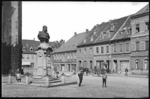 Großenhain. Kirchplatz mit Kaiser Wilhelm Denkmal