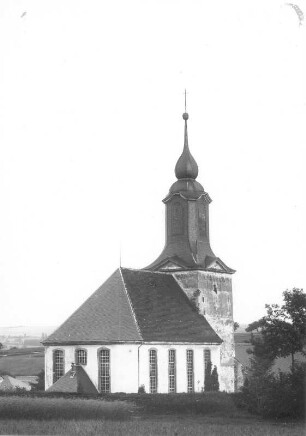 Gahlenz (Oederan-Gahlenz). Pfarrkirche Zum heiligen Kreuz (1765-1768; J. C. Uhlmann, J. G. Ohndorff, Restaurierung 1822). Ansicht von Norden