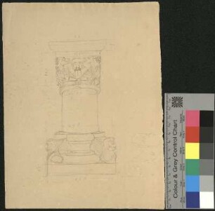 Romanische Säule mit Basis und Figurenkapitell aus San Pietro in Toscanella (?)