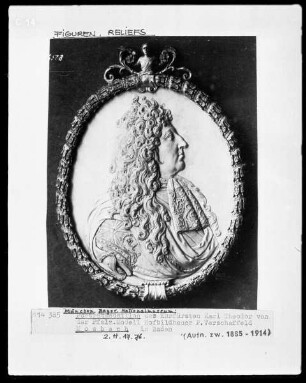 Porträtmedaillon des Kurfürsten Karl Theodor von der Pfalz