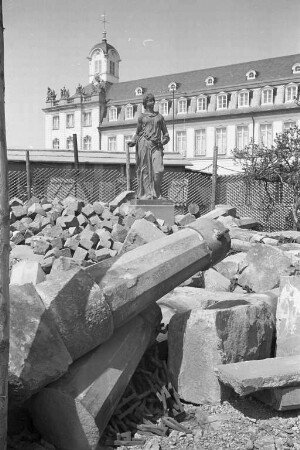 Umbau des Schlossplatzes.