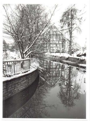 Haus Wallgraben Nr. 1 im Winter. Detmold. Wallgraben Nr. 1. Papierabzug