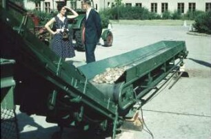 Fotografie: Ein- und Auslagerungstechnik, Förderband