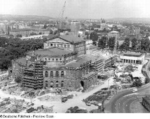Opernhaus