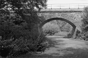 Eisenbahnbrücke über die Ahne (Eisenbahnbrücke); Ahnatal, Eisenbahn
