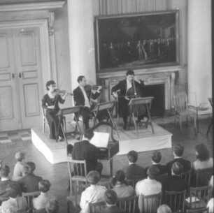 Konzert des Ensembles Madrigal Moskau im Rahmen der Veranstaltungsreihe "Dresdner Sommer" im Kuppelsaal von Schloß Pillnitz, 6. Juni 1970