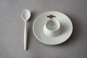 Service Valon (Werkbundkiste Schönes Gerät aus Kunststoff, Eierbecher, Eierlöffel)