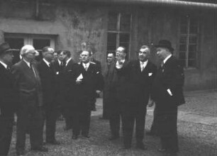 Lörrach: Gruppe stehend