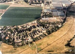 Dresden-Kaditz. Stadtteilansicht mit Dorfkern Altkaditz. Luftbild-Schrägaufnahme von Südwest