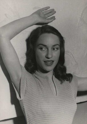 Estella Blain