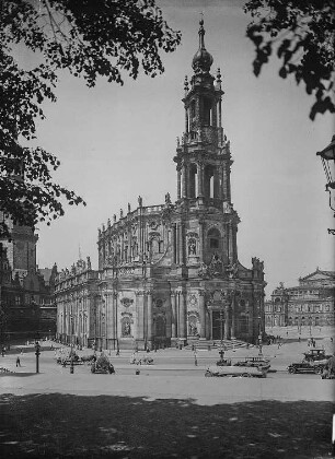 Katholische Hofkirche