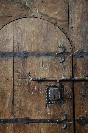 Frankreich. Limousin. Correze. Aubazine. Abtei Kirche. 12 Jahrhundert. Sakristei Schrank. Eiche. 12 Jahrhundert