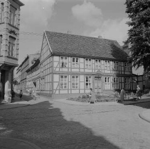 Schwerin. Stephanusstift in der Schelfstadt (Stift erbaut 1710)