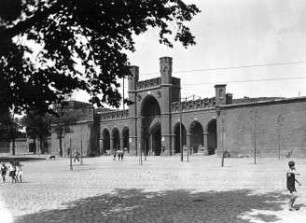 Königsberg, Roßgärter Tor : Königsberg (Ostpreußen) (heute Kaliningrad / Rußland). Roßgärter Tor. Stadtseite