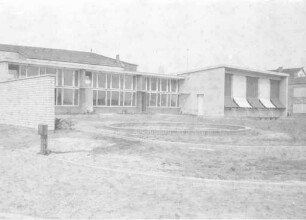 Einweihung des neuen Kindergartens und des neuen Gemeindesaals der Pfarrgemeinde St. Josef in Grünwinkel.