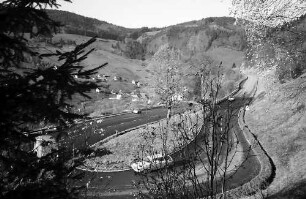 Haarnadelkurve oberhalb von Aftersteg
