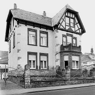 Flörsheim, Grabenstraße 12